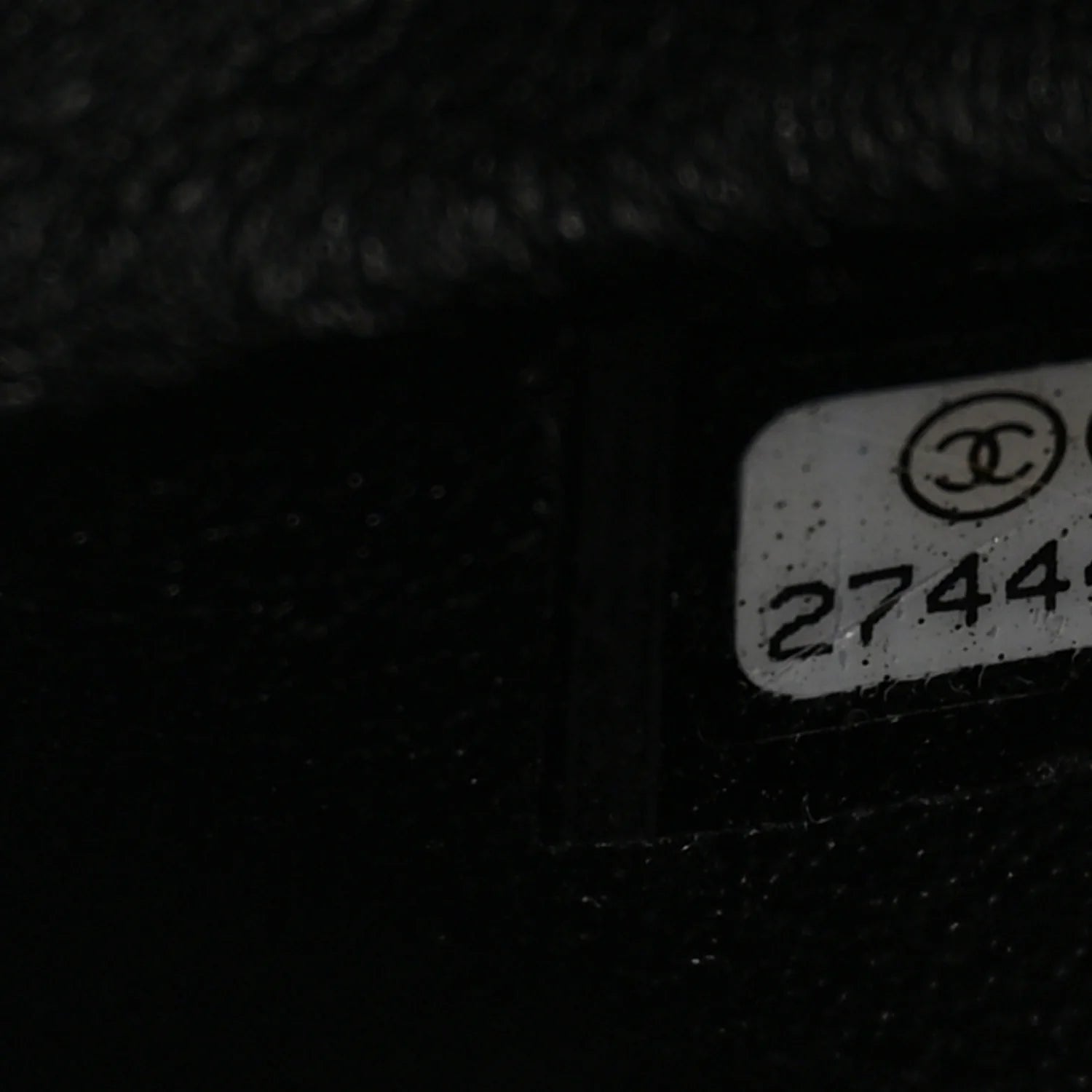 Crumpled Calfskin Chevron Quilted 2.55 Reissue 226 Black