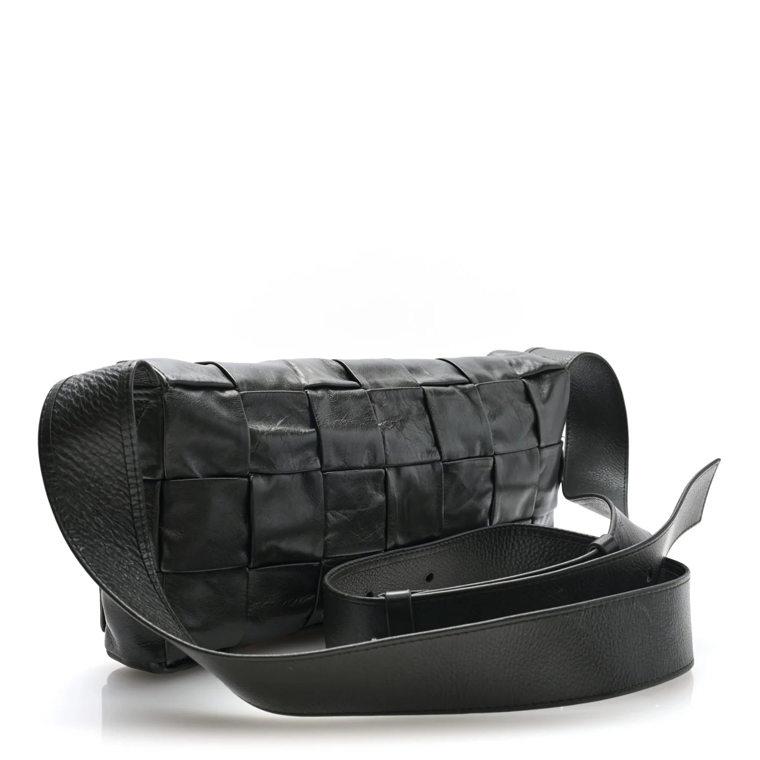 Paper Calfskin Intrecciato Stretch Cassette Camping