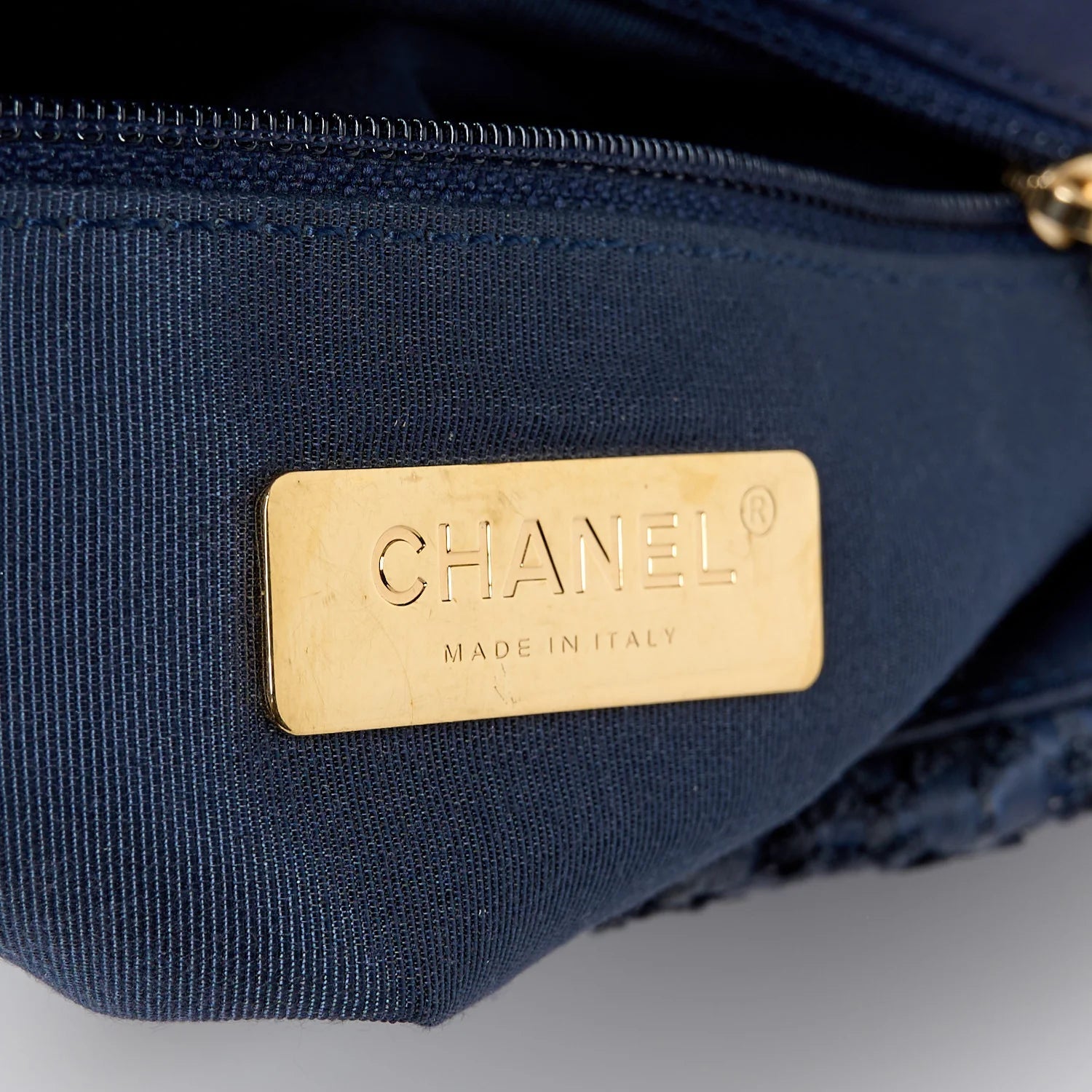 Raffia Tweed Quilted Medium  19 Flap Navy