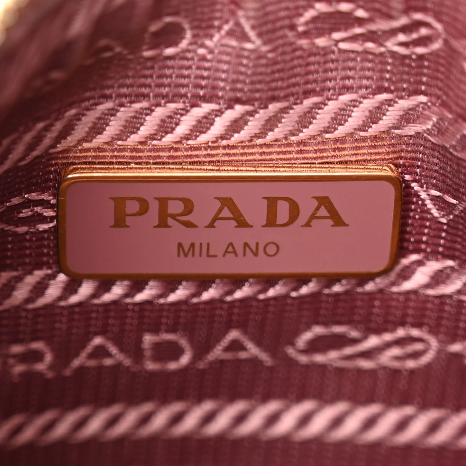 Saffiano Lux Re-Edition 2005 Shoulder Bag Petalo