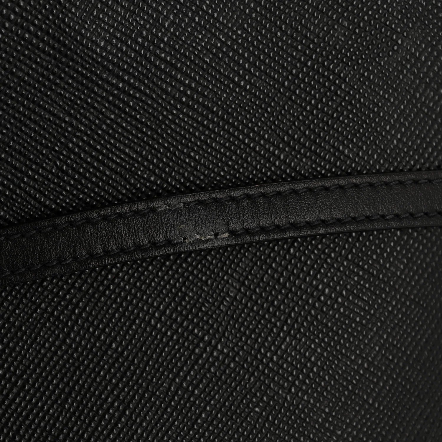 Saffiano Cuir Small Panier Bucket Bag Black Fuoco