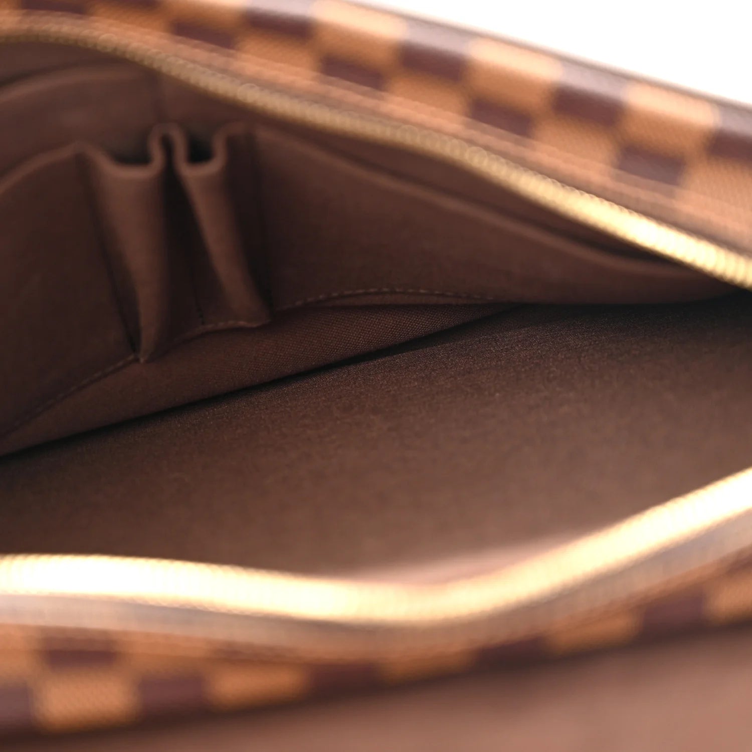 Damier Ebene Shelton GM