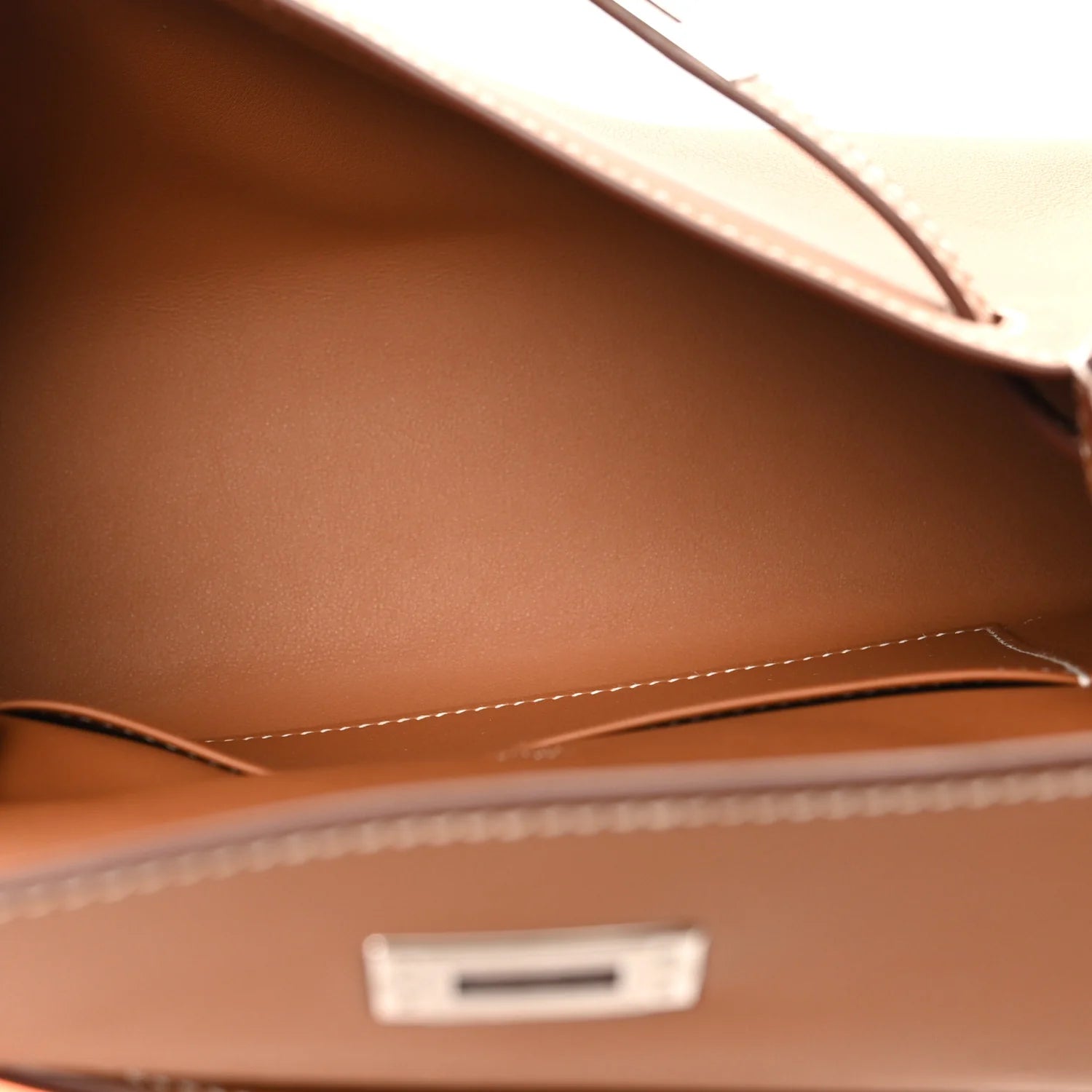 Swift Kelly Pochette Clutch Gold