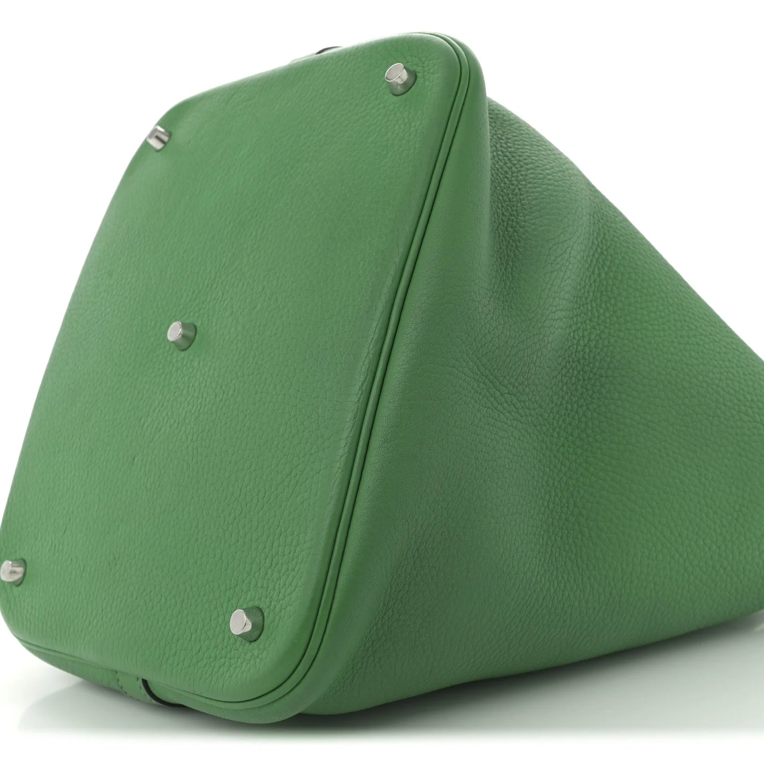 Taurillon Clemence Picotin Lock 26 GM Bamboo