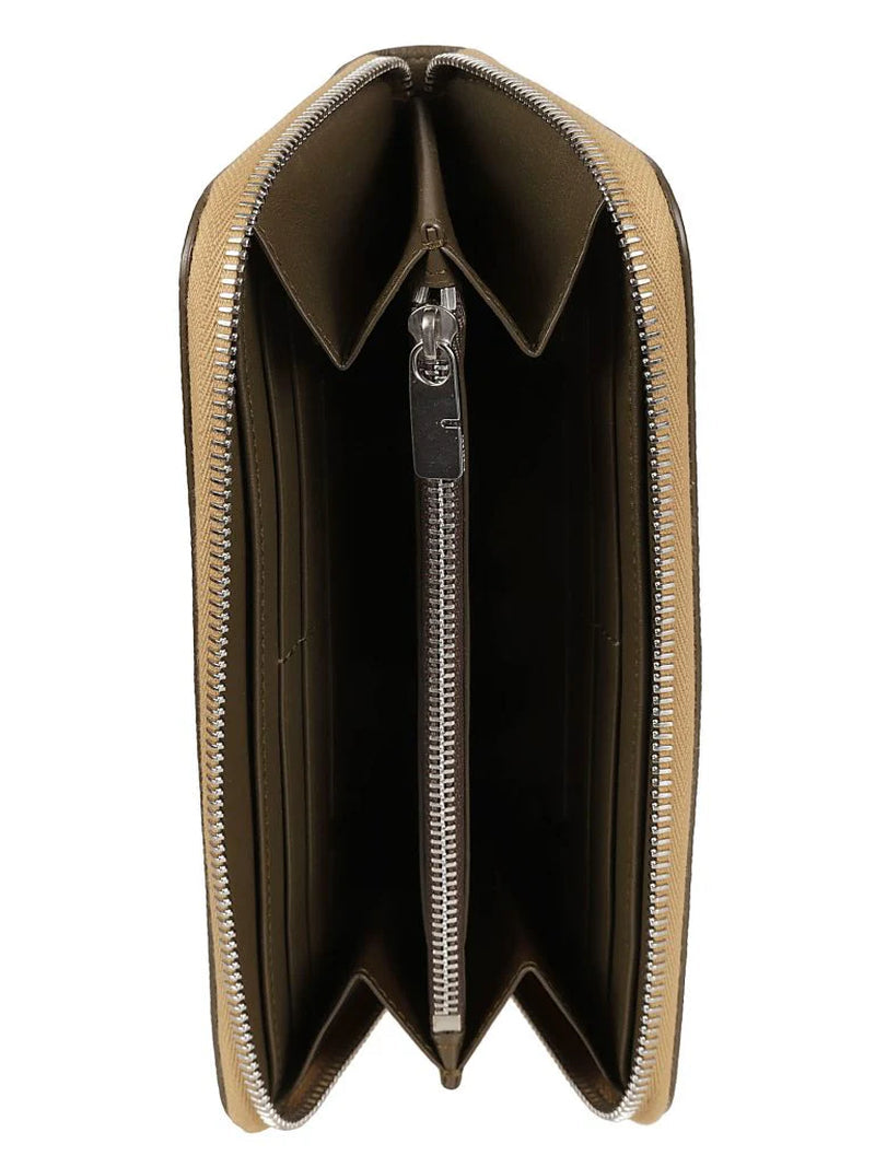 STYLISH and COMPACT WALLET