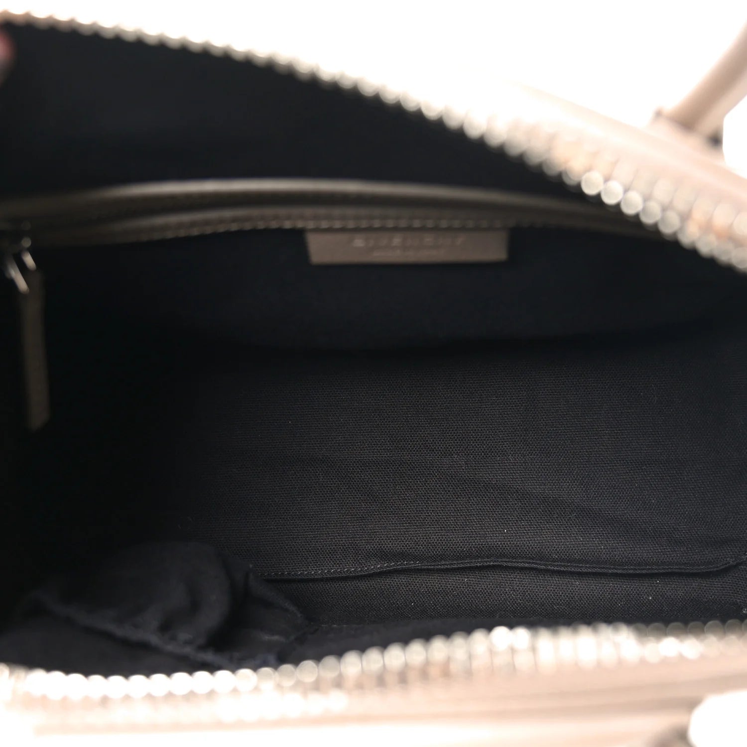 Sugar Goatskin Small Antigona Mastic