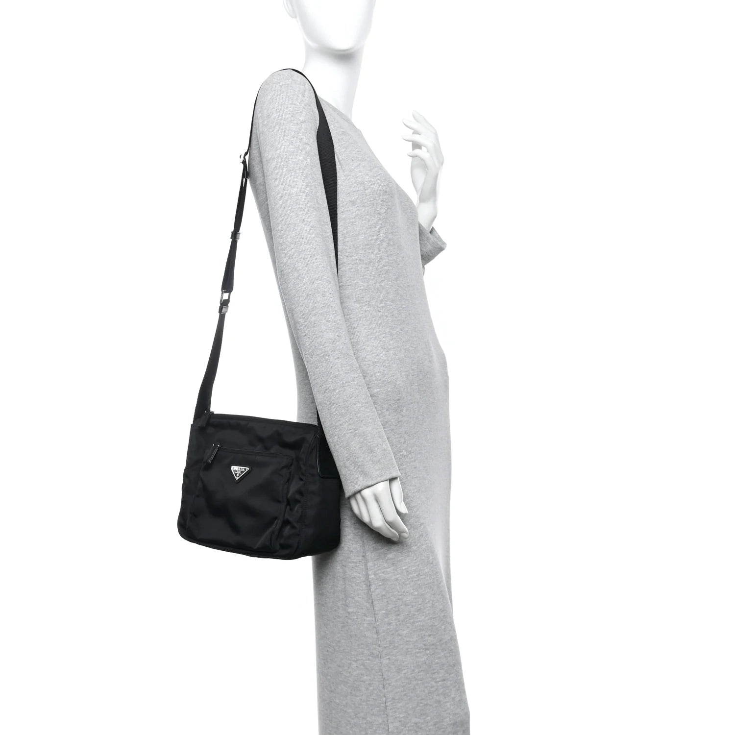 Nylon Vela Messenger Bag Black