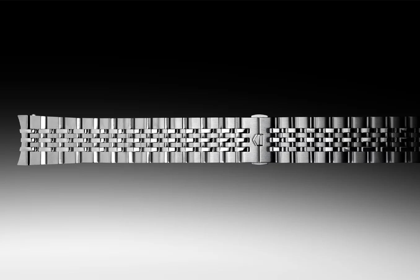 Unworn  Carrera Chronograph, Stainless Steel, 39Mm, Ref# CBS2212.BA0048, Box & Papers