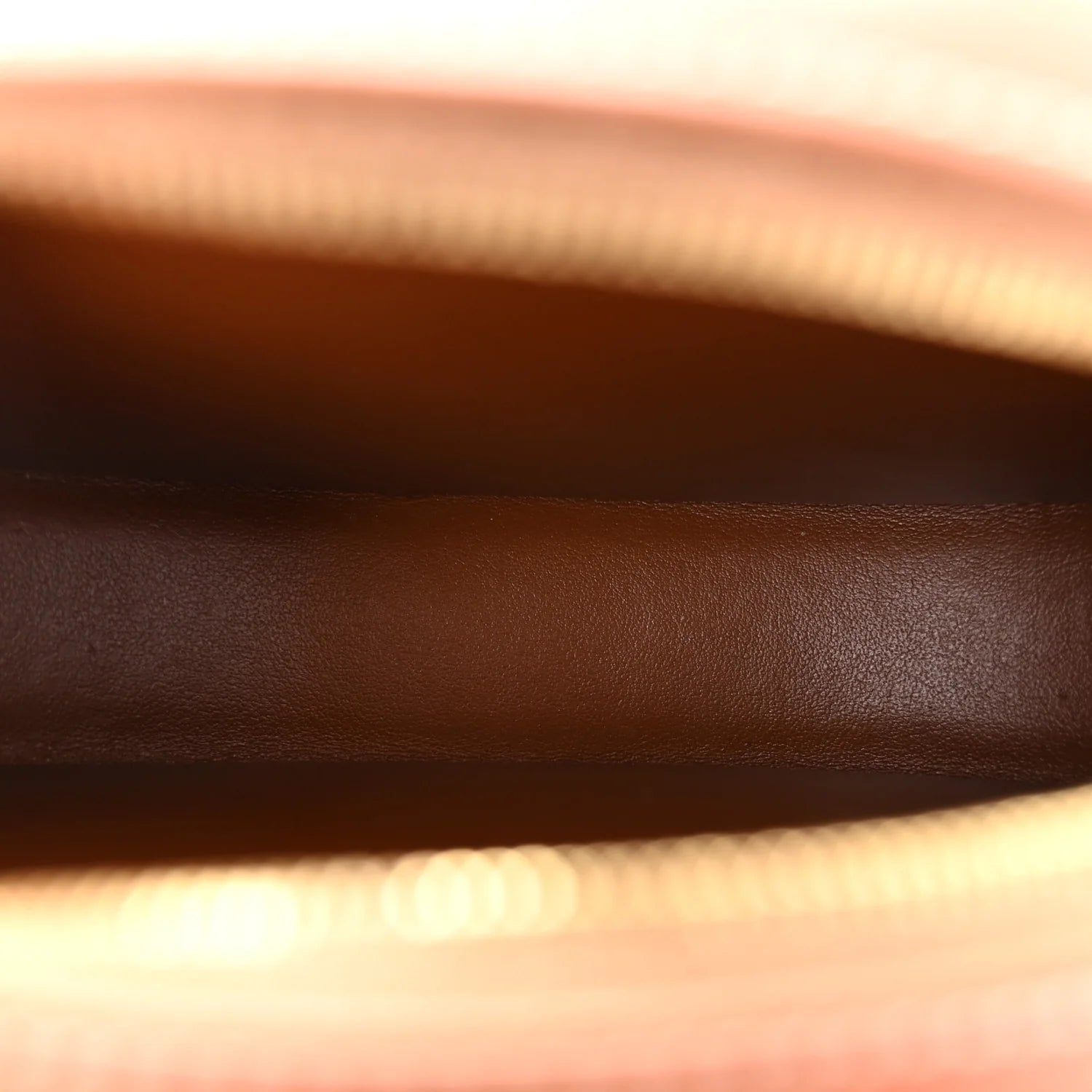 Smooth Calfskin Cuir Small Triomphe Oval Crossbody Purse Tan