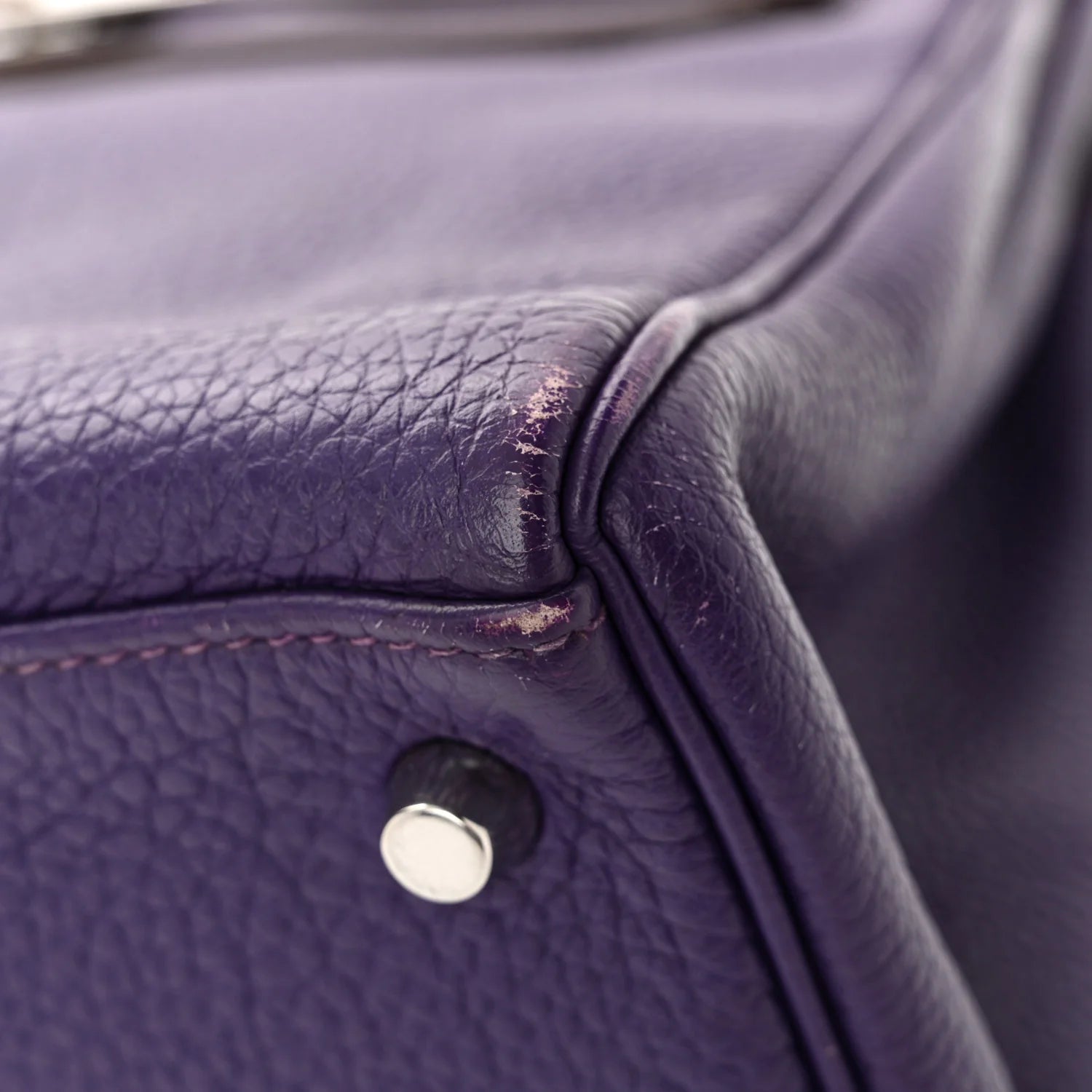 Togo Kelly Retourne 28 Iris