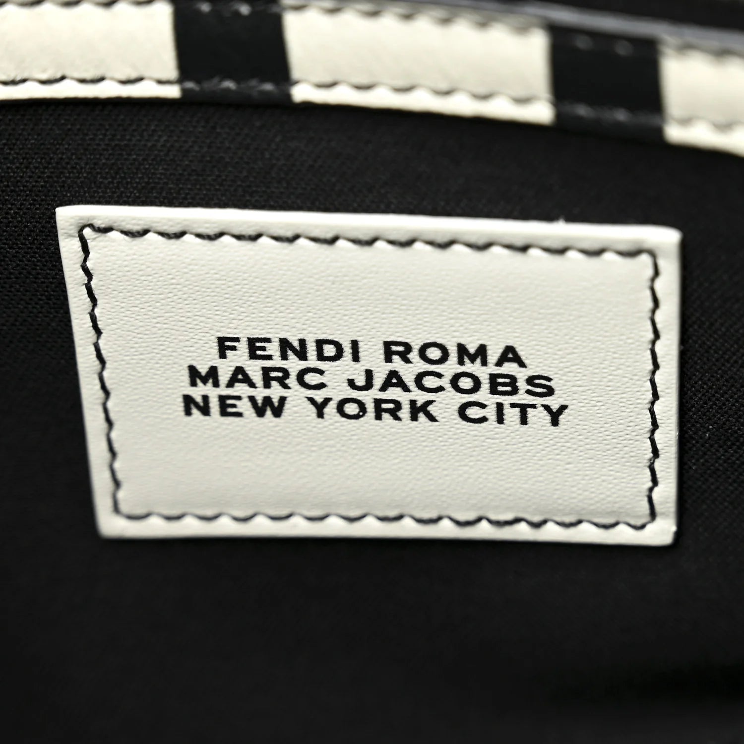 X MARC JACOBS Vitello Seta Logo Print Baguette White Black
