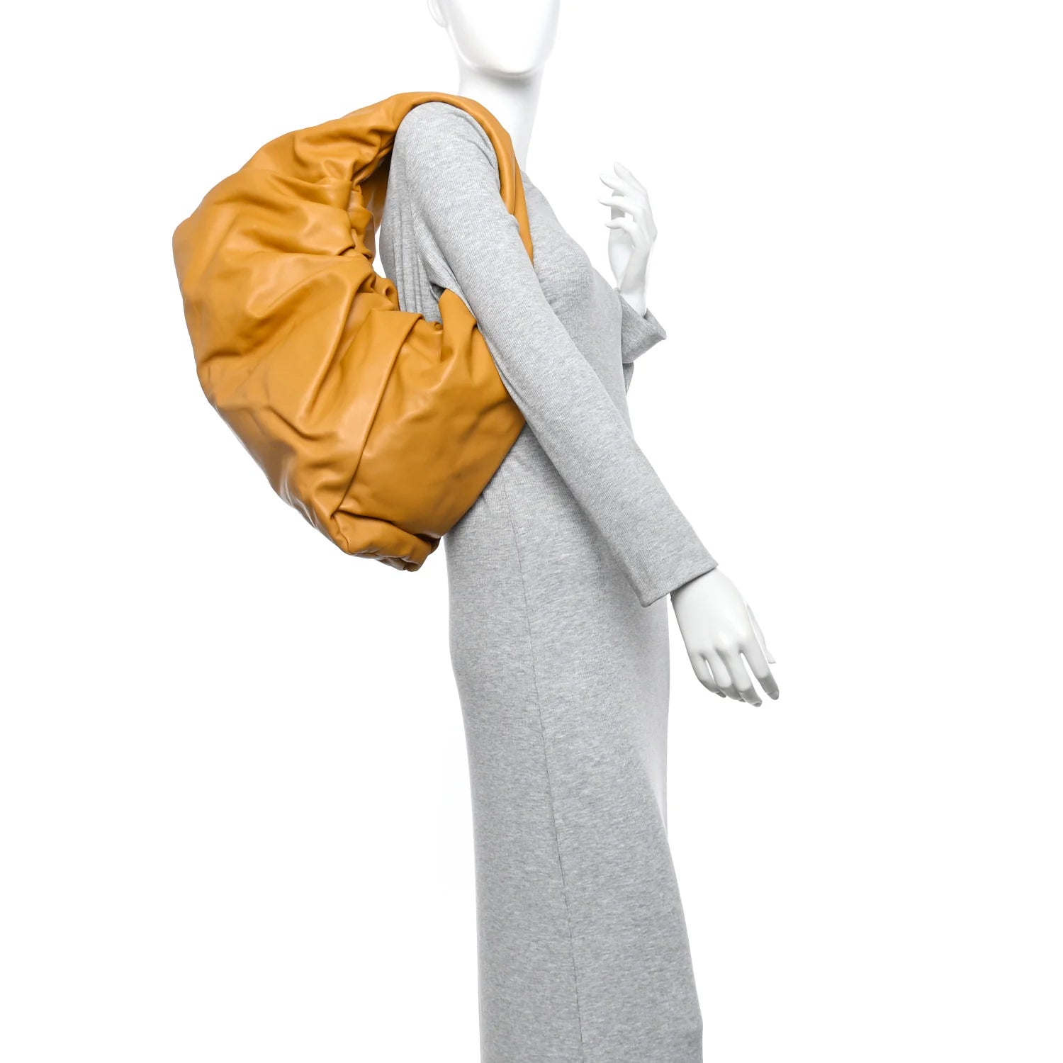 Smooth Butter Calfskin Large the Shoulder Pouch Butterscotch