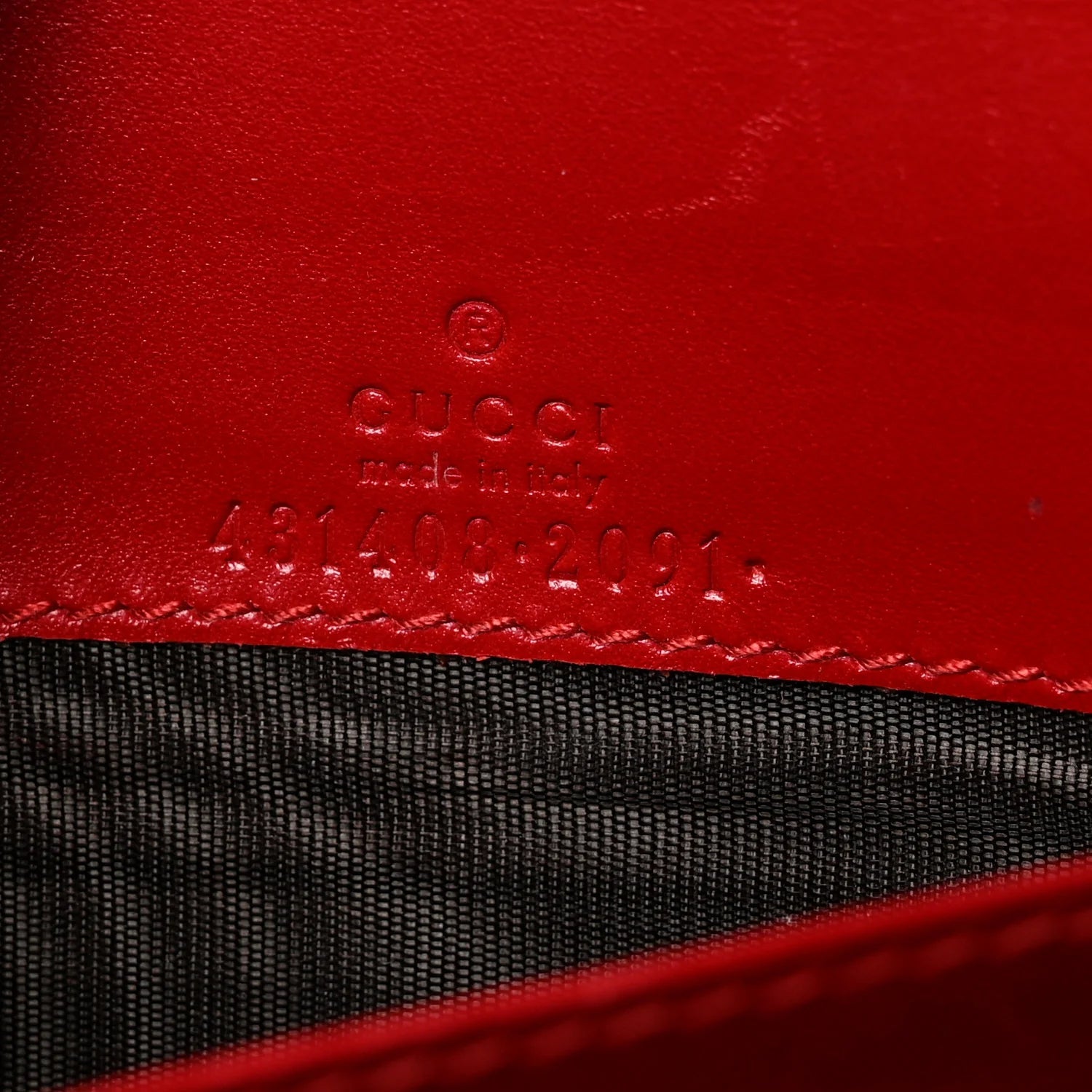 ssima Signature Bowy Chain Wallet Hibiscus Red