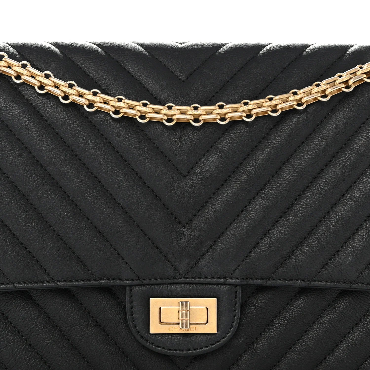 Crumpled Calfskin Chevron Quilted 2.55 Reissue 226 Black