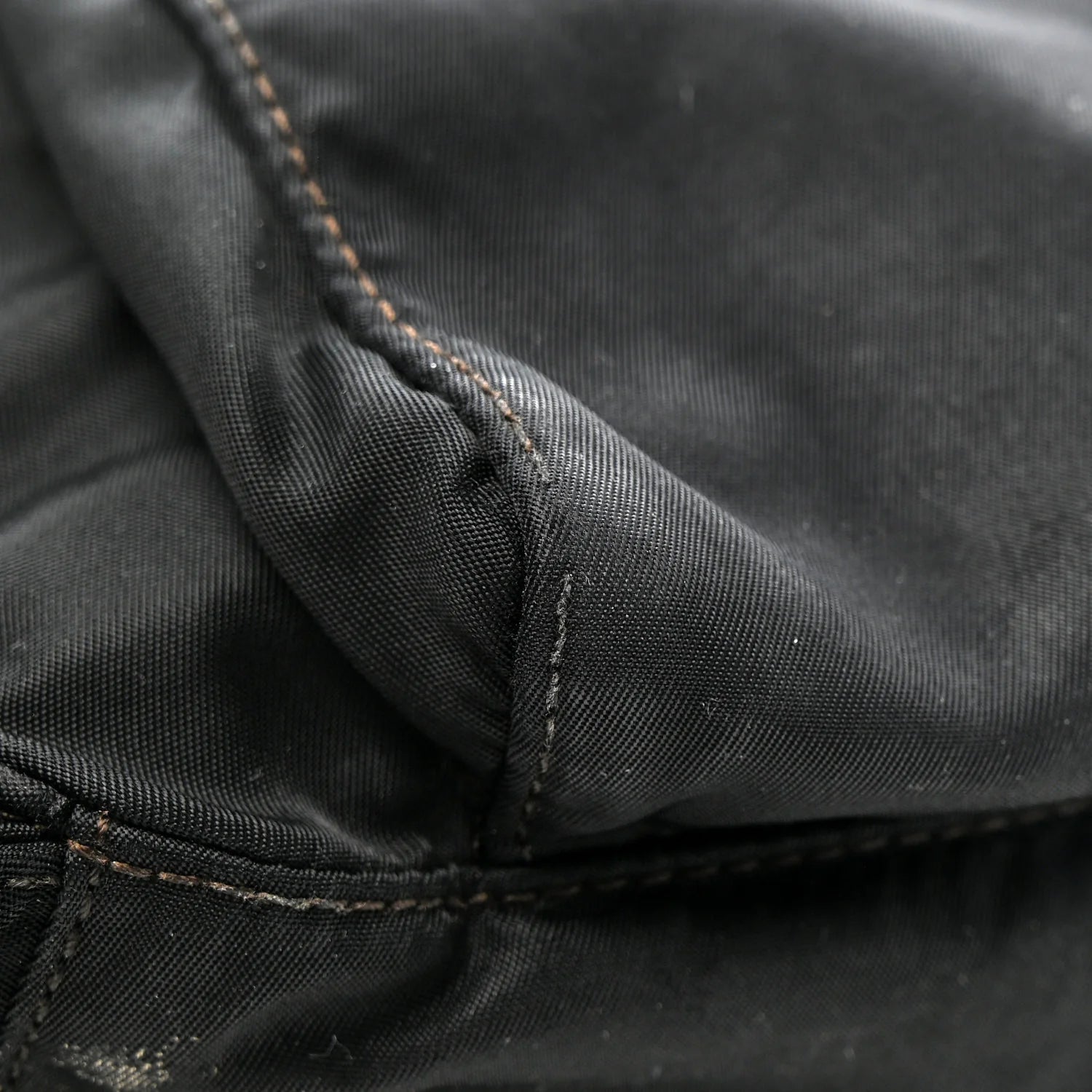 Tessuto Nylon Saffiano Small Vela Messenger Black