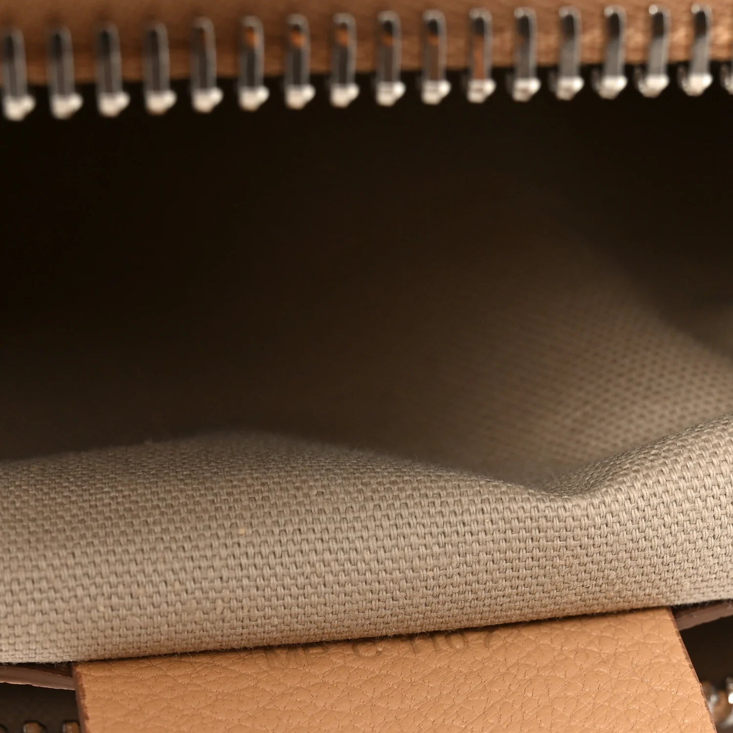 Sugar Goatskin Medium Antigona Light Beige