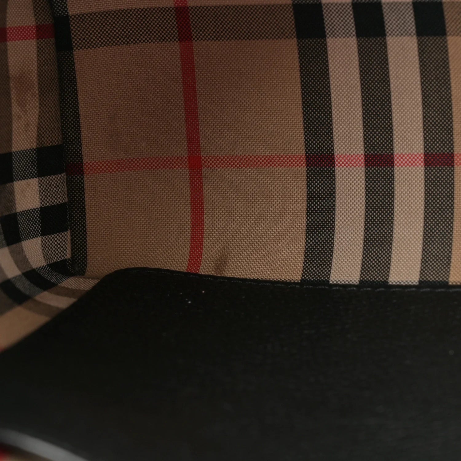 Grainy Calfskin Vintage Check Note Crossbody Bag Black