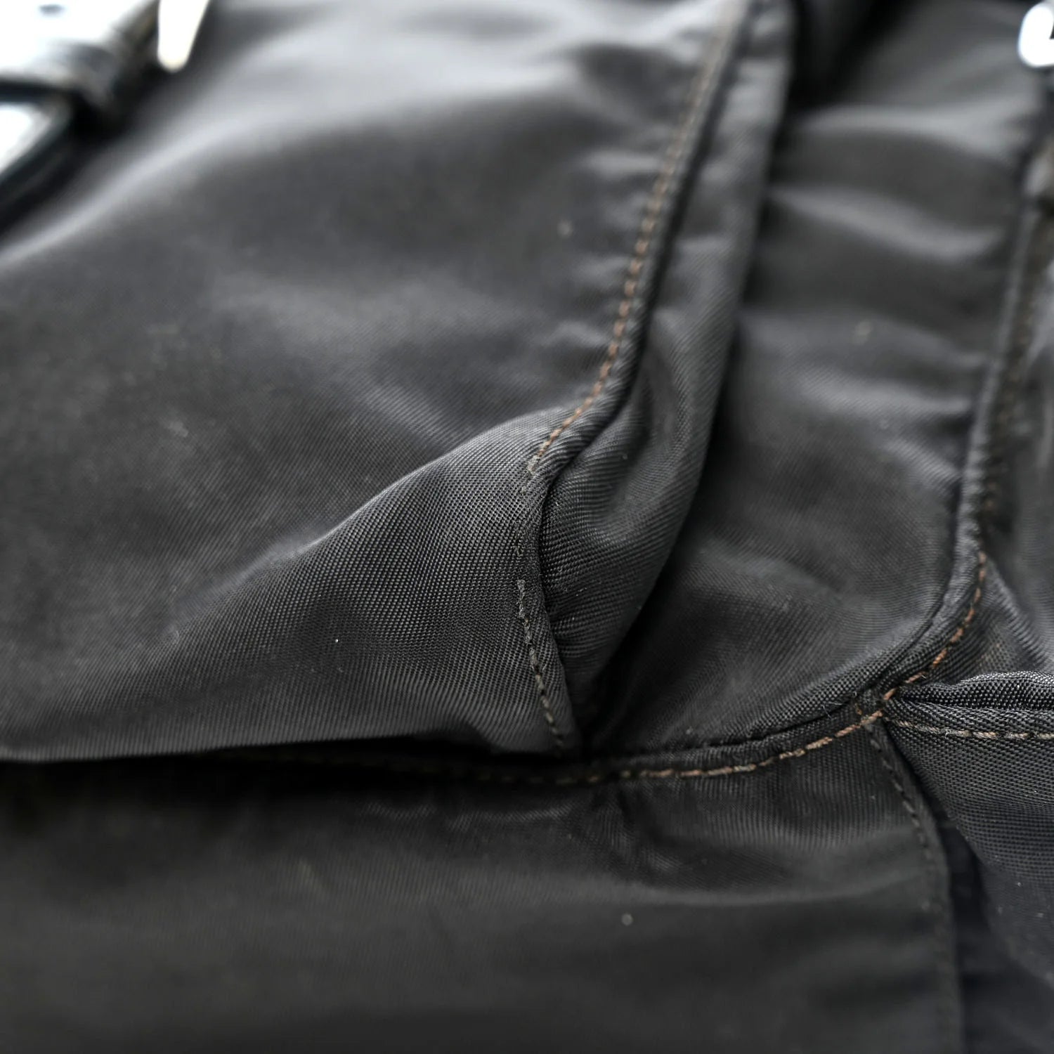 Tessuto Nylon Saffiano Small Vela Messenger Black