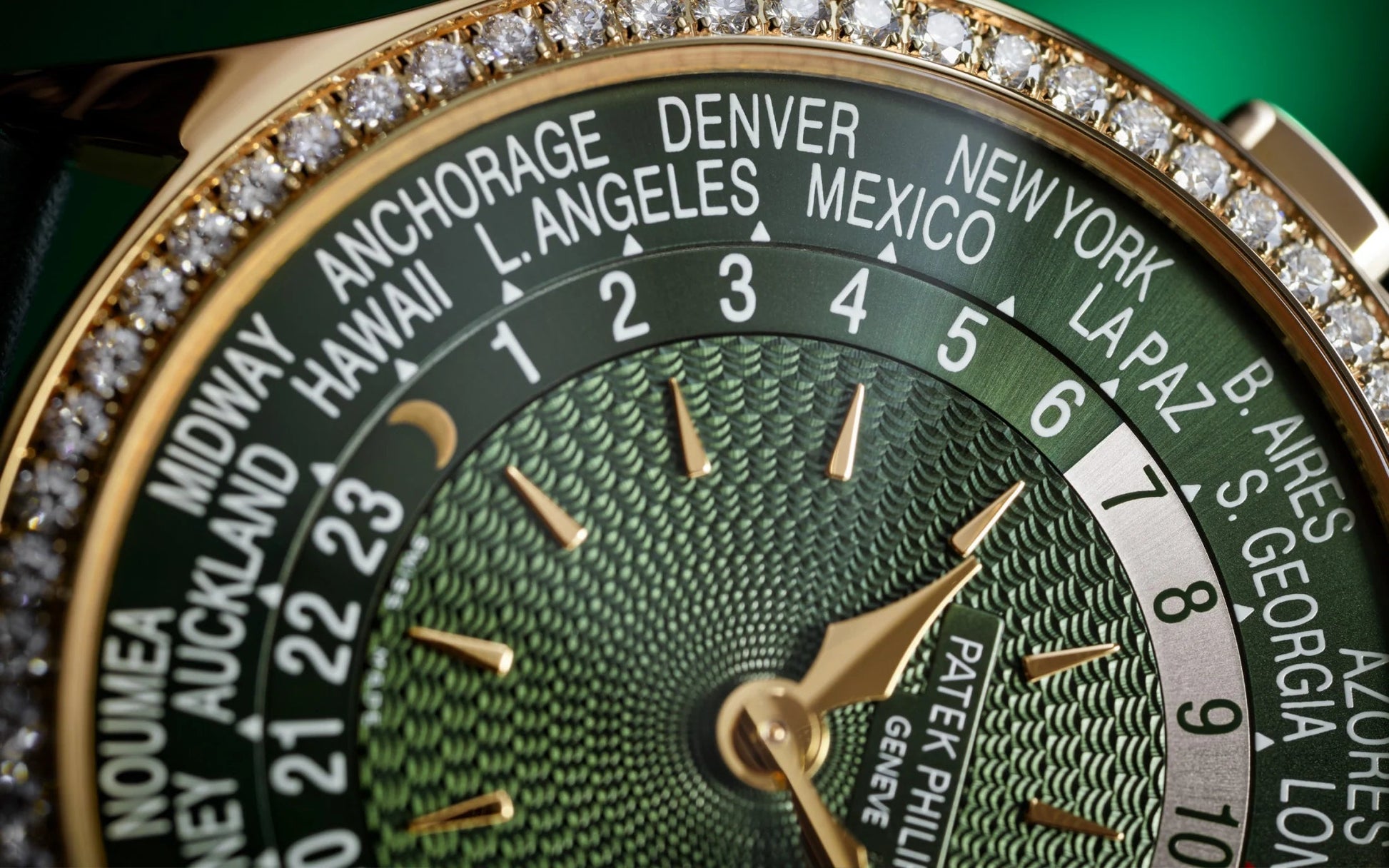 Women’S Complication World-Time, 18K Rose Gold Set with 89 Diamonds (~1.03 Ct.), 36Mm, Ref# 7130R-014