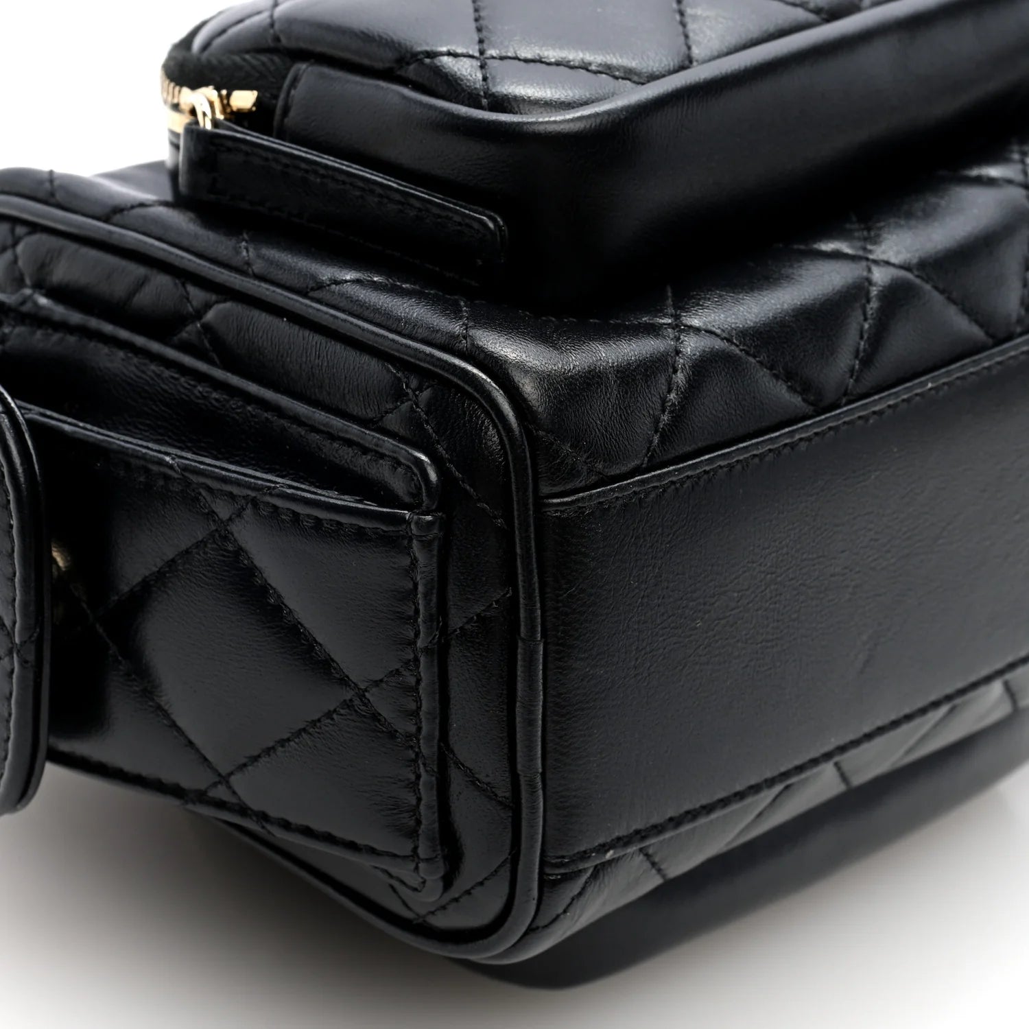 Shiny Crumpled Lambskin Quilted Small Preppy Pocket Camera Case Black