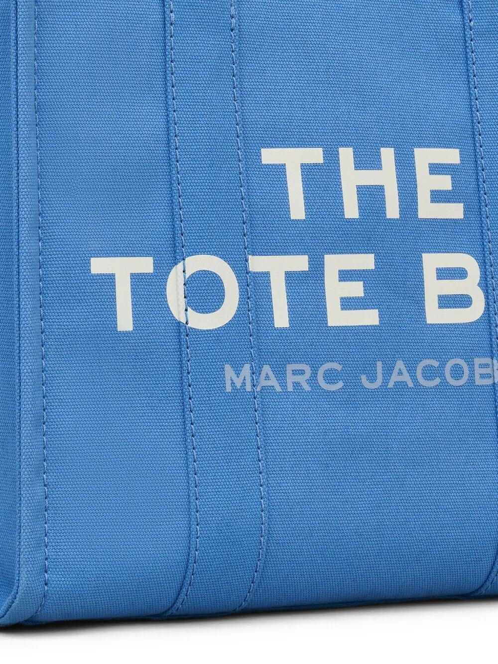 THE MEDIUM TOTE