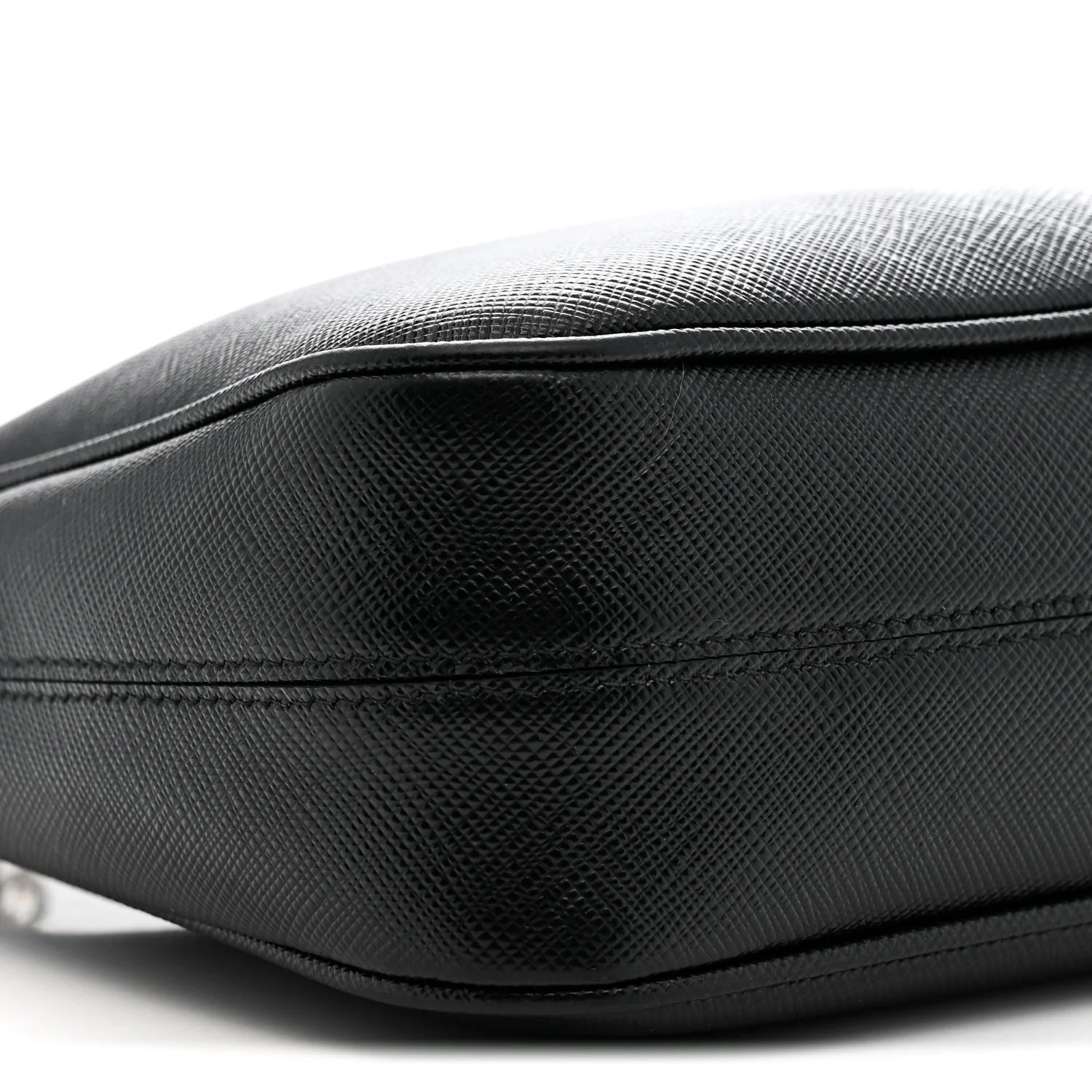 Saffiano Lux Re-Edition 2005 Shoulder Bag Black