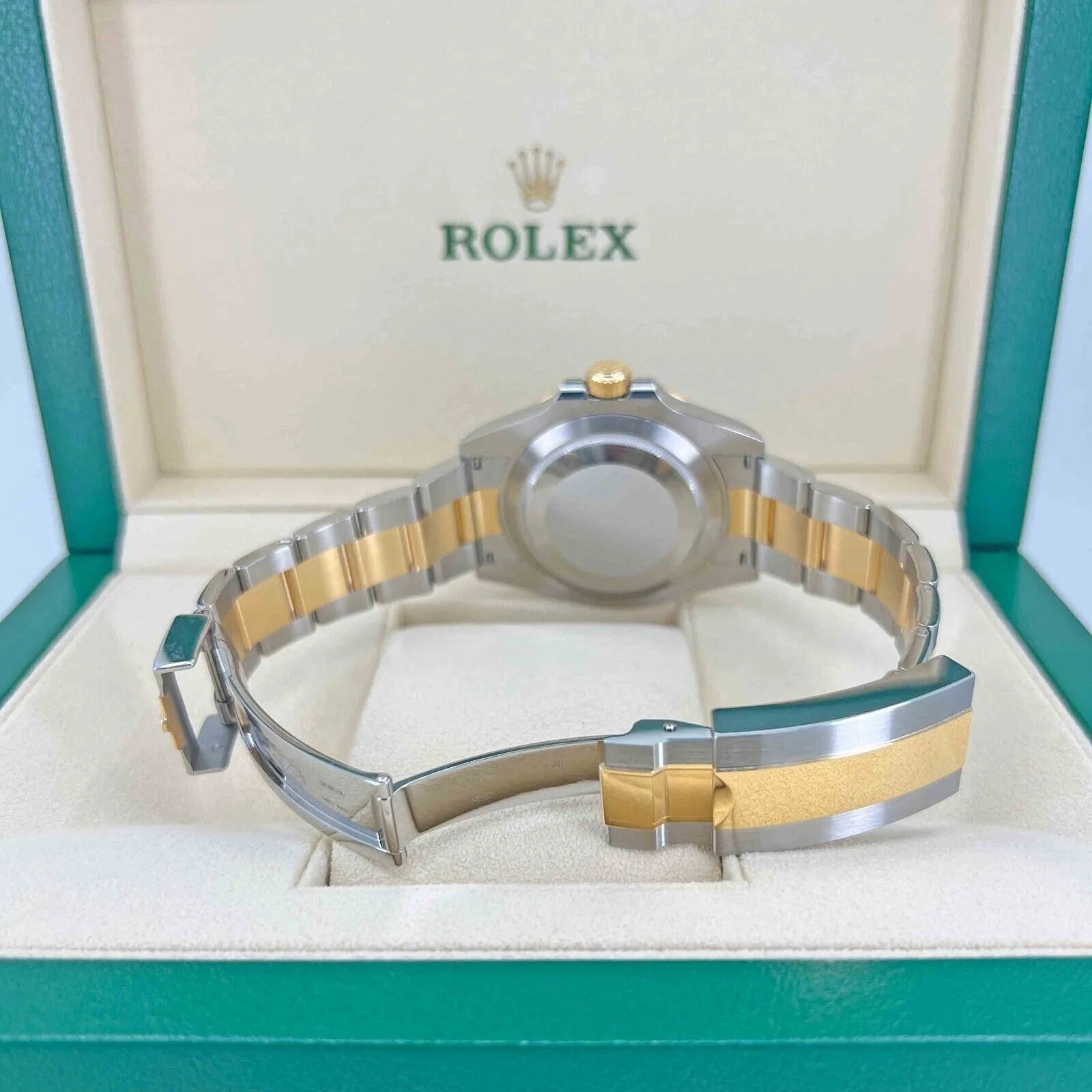 Submariner Date, Stainless Steel and 18K Yellow Gold, 41Mm, Ref# 126613Lb-0002