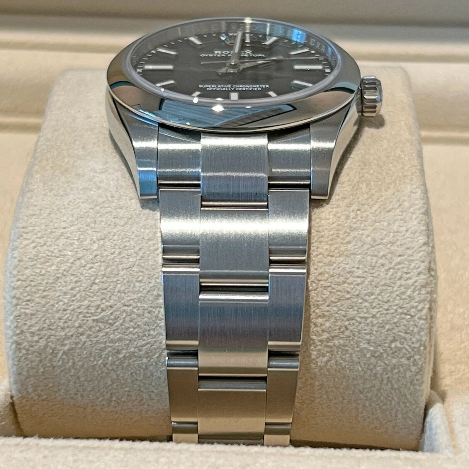 LADIES Oyster Perpetual 34Mm, Black Dial, Ref# 124200-0002