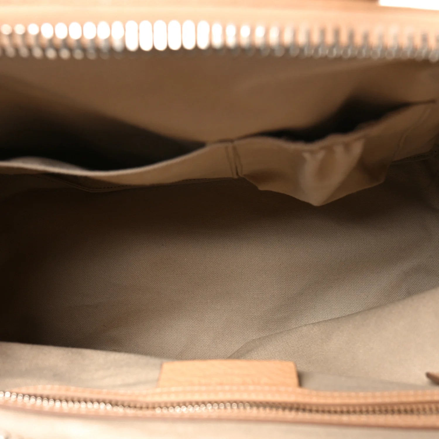 Sugar Goatskin Medium Antigona Light Beige