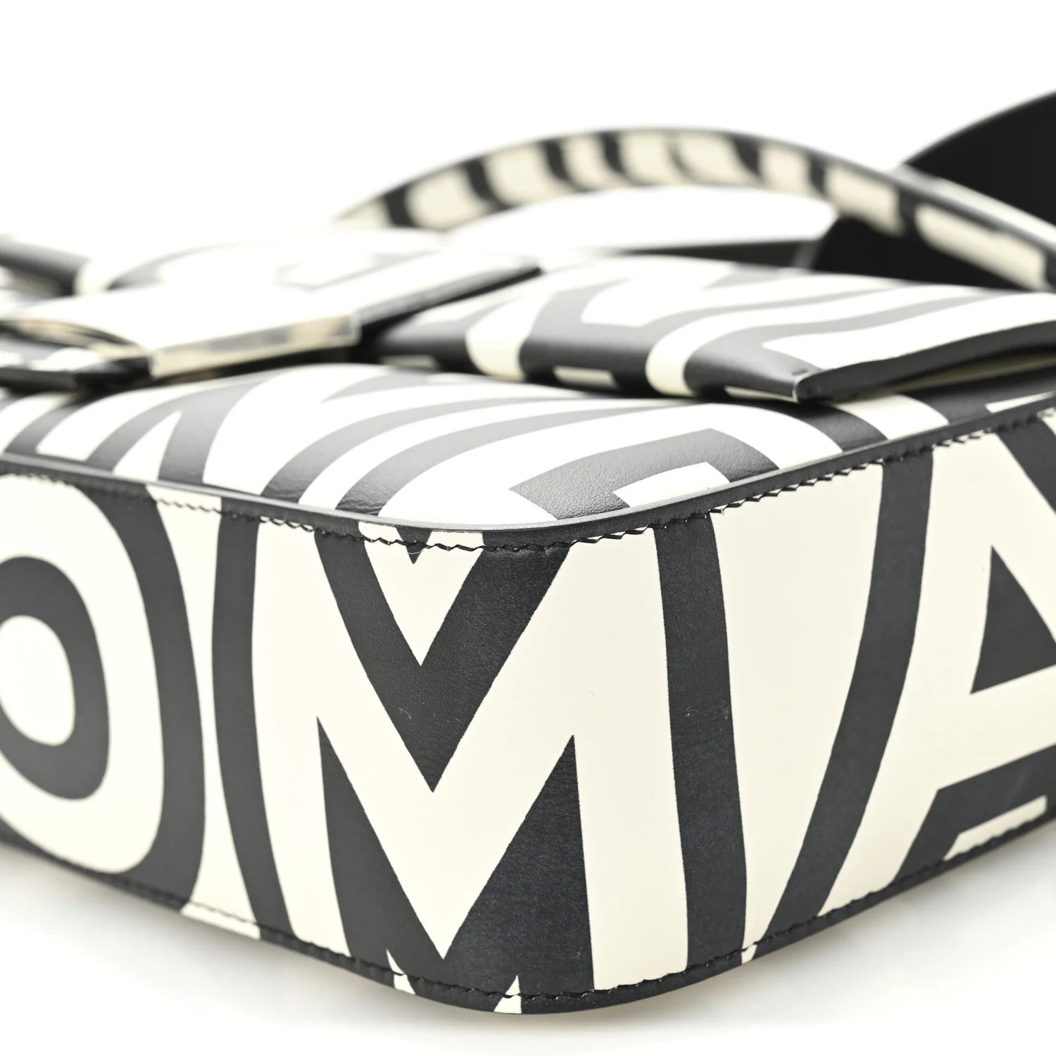 X MARC JACOBS Vitello Seta Logo Print Baguette White Black