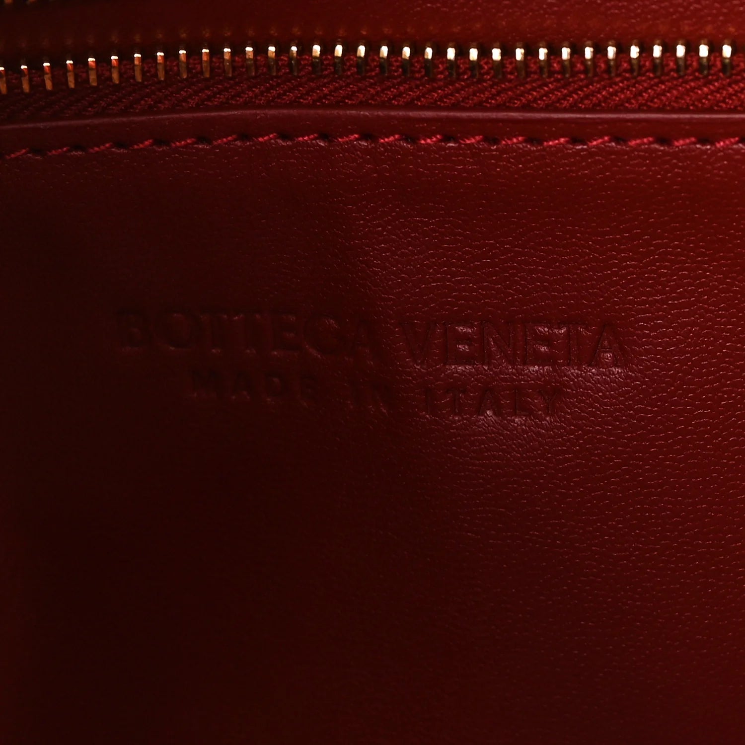 Silky Calfskin Large Hop Rosewood Space Lapilli