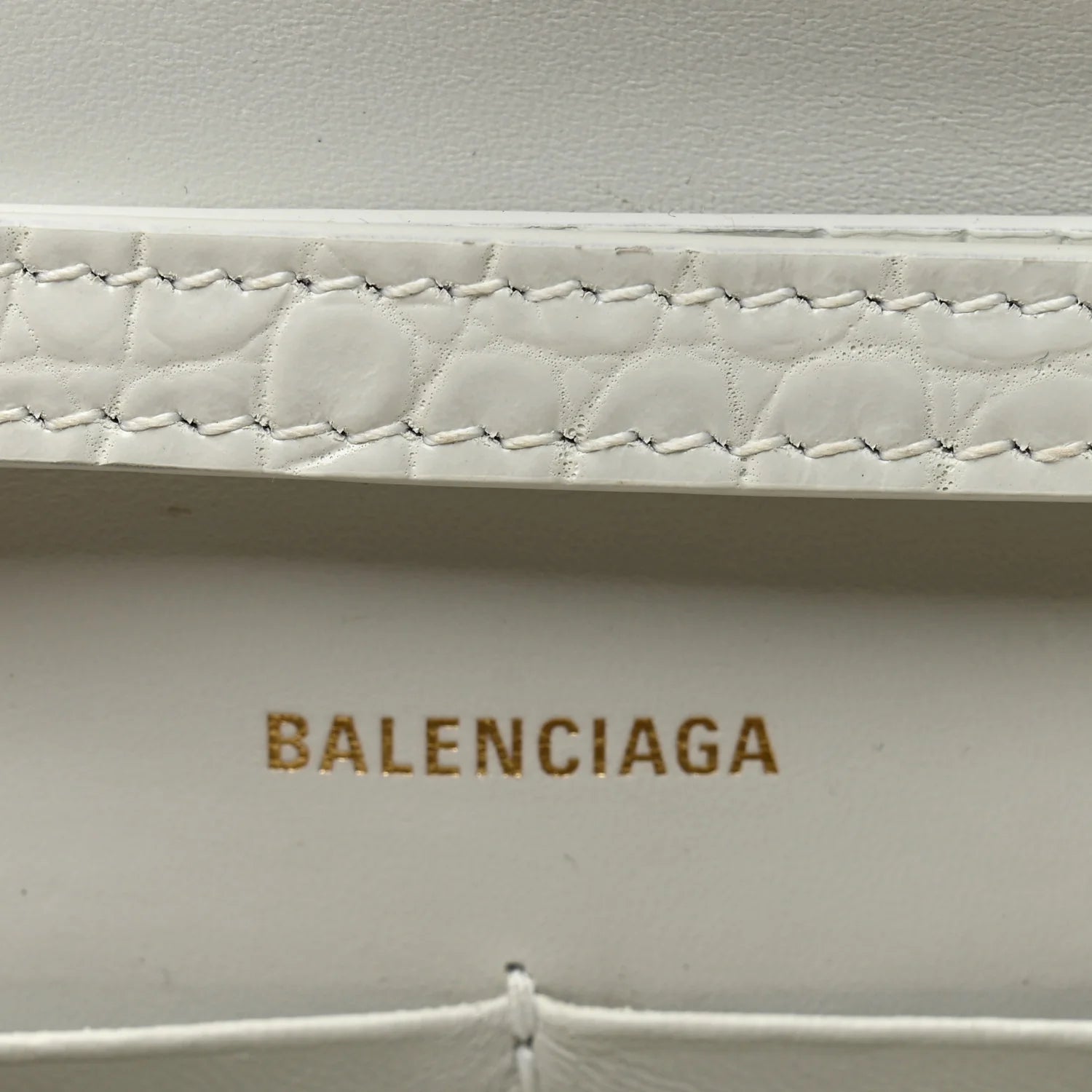 Shiny Calfskin Crocodile Embossed Hourglass Chain Bag White