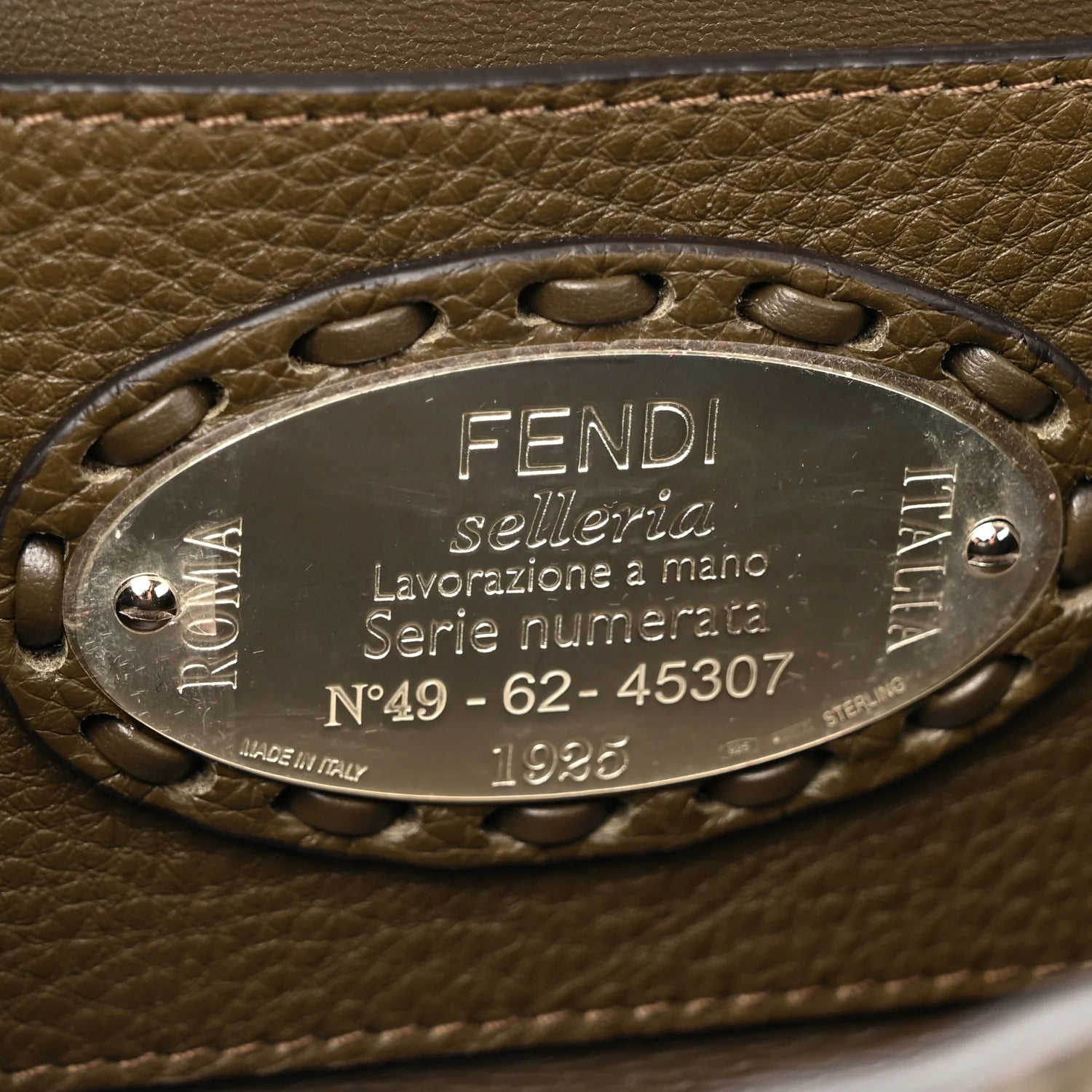 Cuoio Roma Sellerissima Nappa Sintetica Tape Stitch Mini Baguette Argento