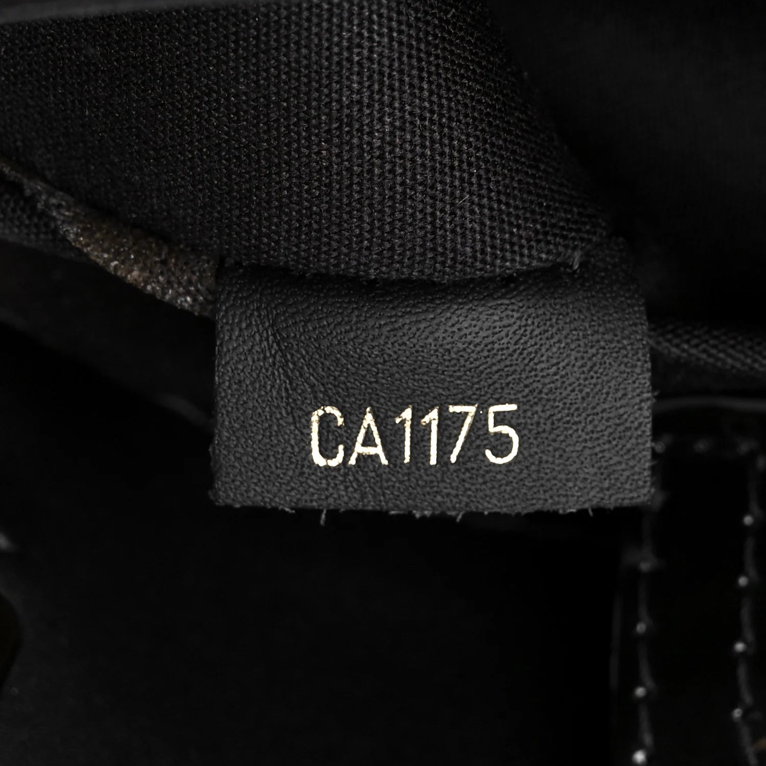 Vernis Montaigne BB Black