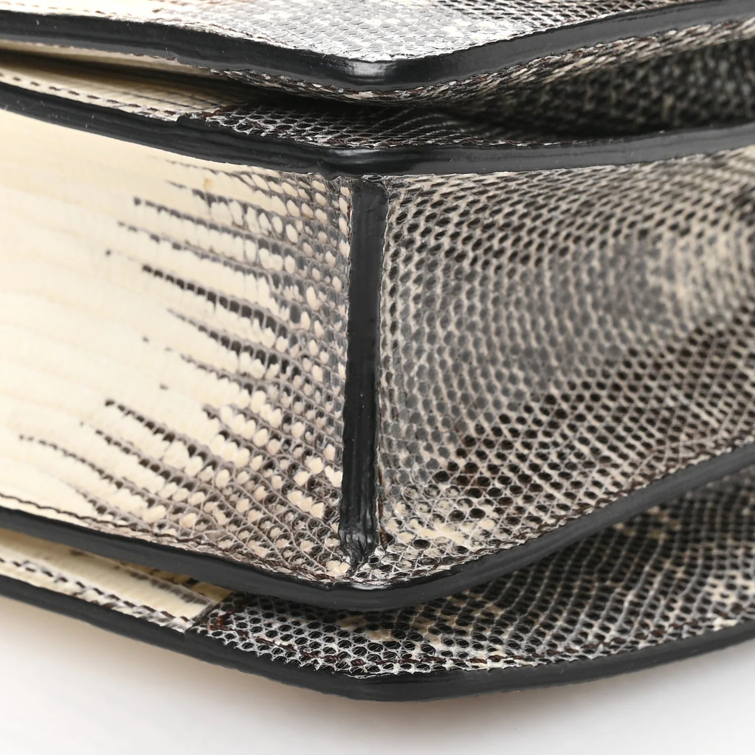 Lizard Small Classic Box Flap Bag Natural