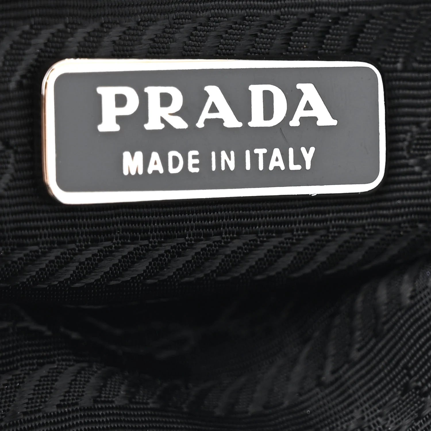 Tessuto Nylon Saffiano Impunturato Quilted Barrel Pochette Black