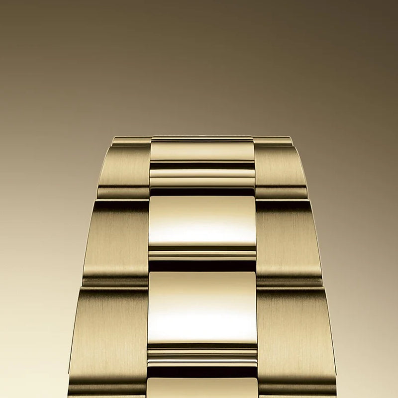 Sky-Dweller 42Mm, 18K Yellow Gold, Ref# 326938-0003