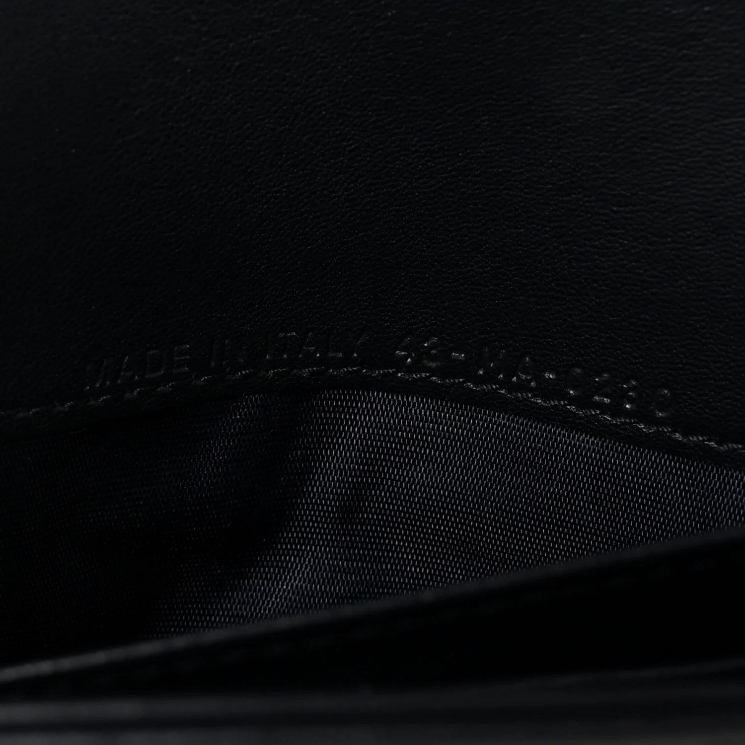 Oblique Saddle Chain Pouch Blue