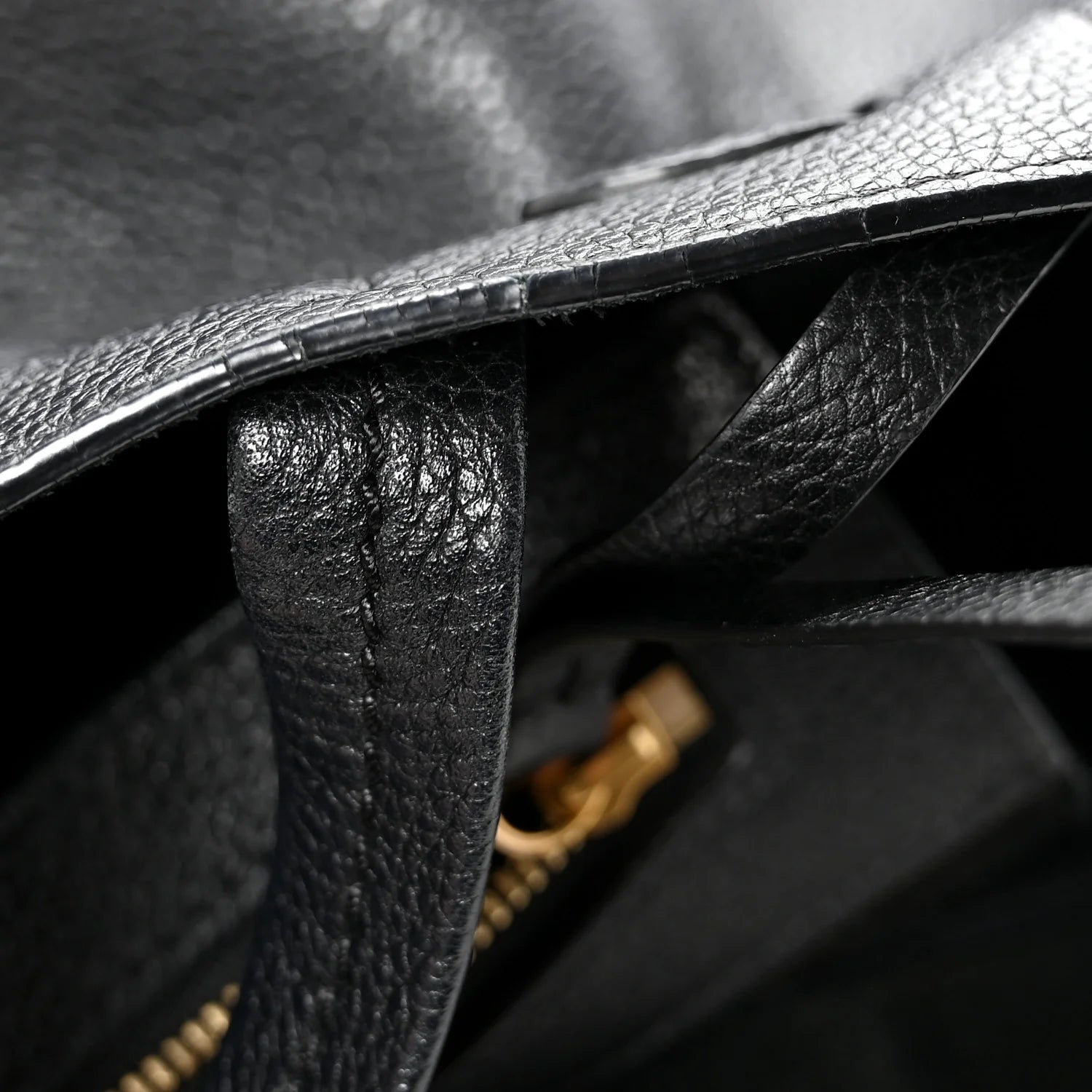 Soft Grained Calfskin Medium Belt Cabas Phantom Black