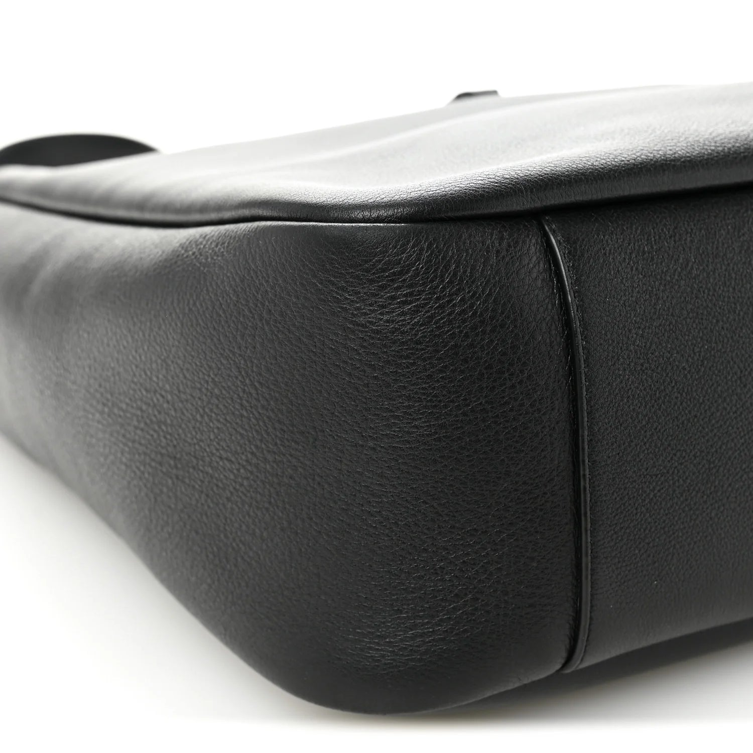 Supple Calfskin Large Le 5 a 7 Soft Hobo Black