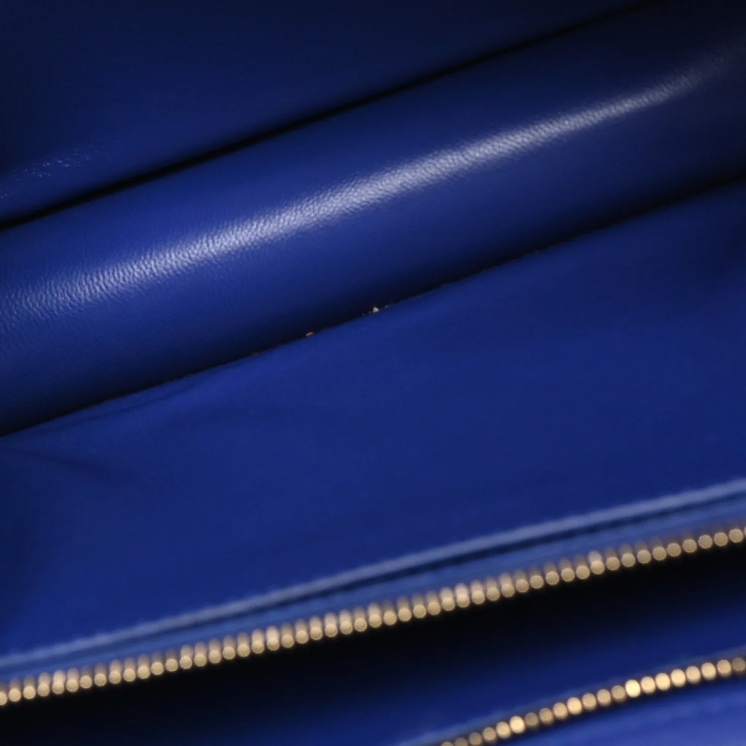 Smooth Calfskin Medium Classic Box Flap Bag Indigo