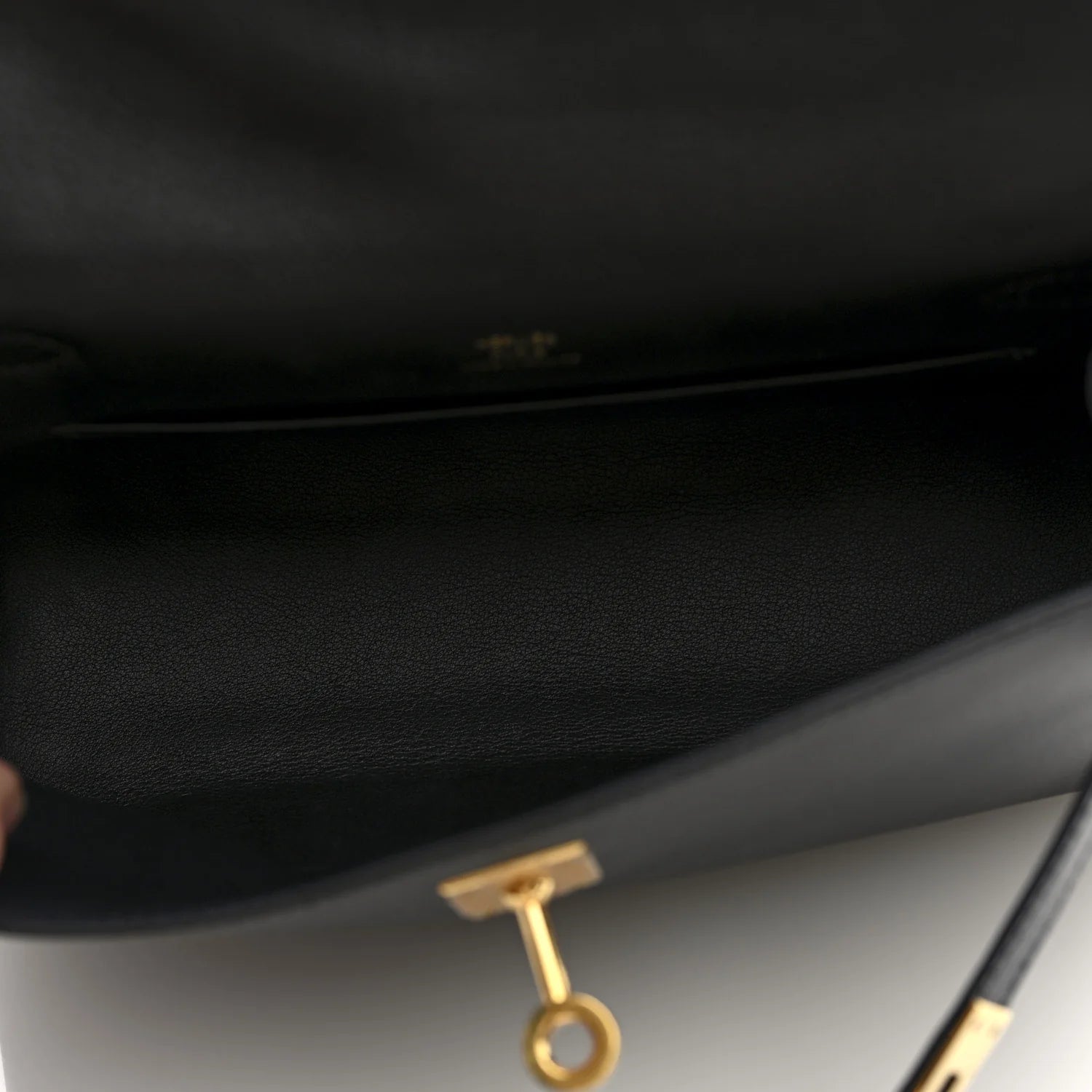 Swift Kelly Pochette Clutch Black