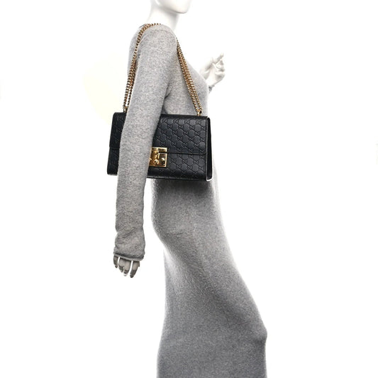 ssima Medium Padlock Shoulder Bag Black