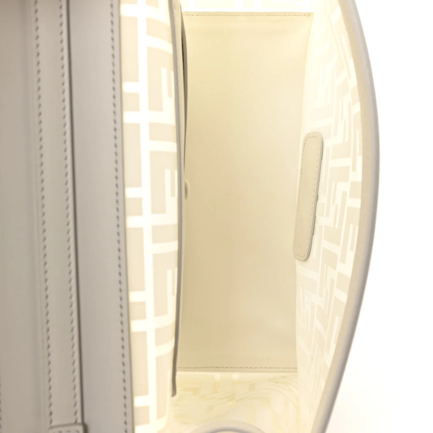 TPU FF Vitello Century F Is  Kan I Shoulder Bag White