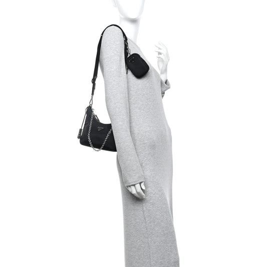 Re-Nylon Saffiano Re-Edition 2005 Shoulder Bag Black