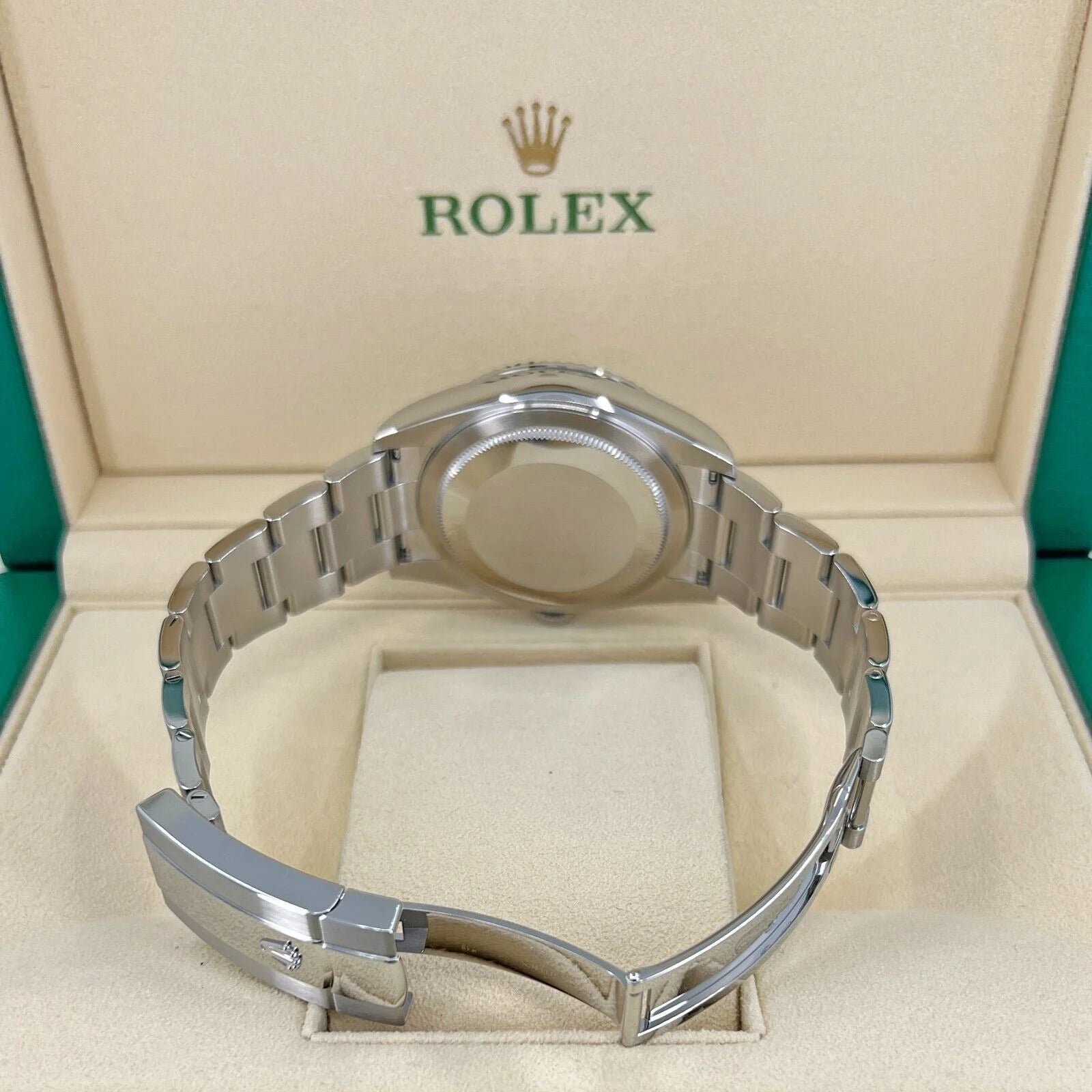 Sky-Dweller 42Mm, Oystersteel and 18K White Gold, White Dial, Oyster, Ref# 326934-0001