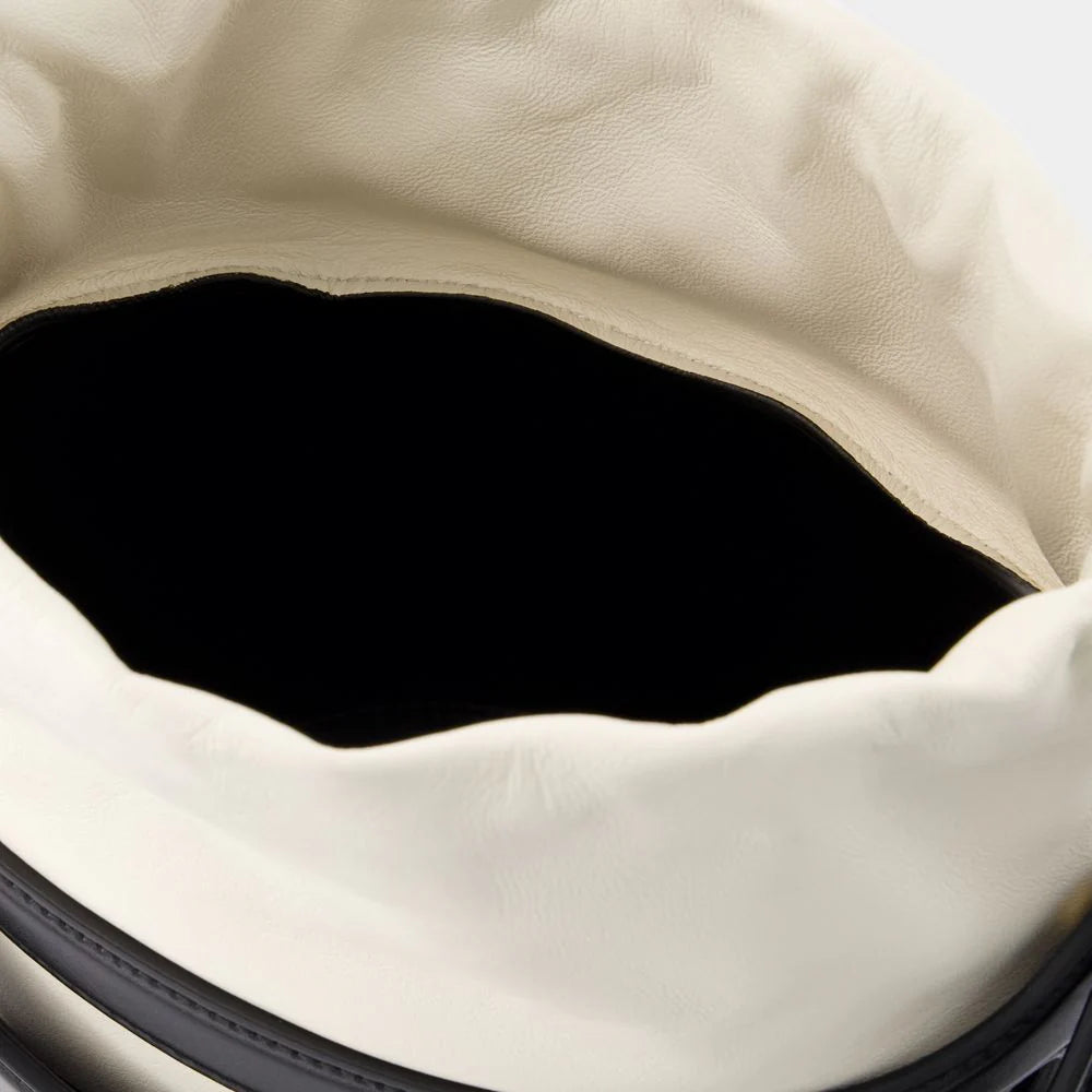 TWO-TONE LEATHER the RISE BUCKET BAG